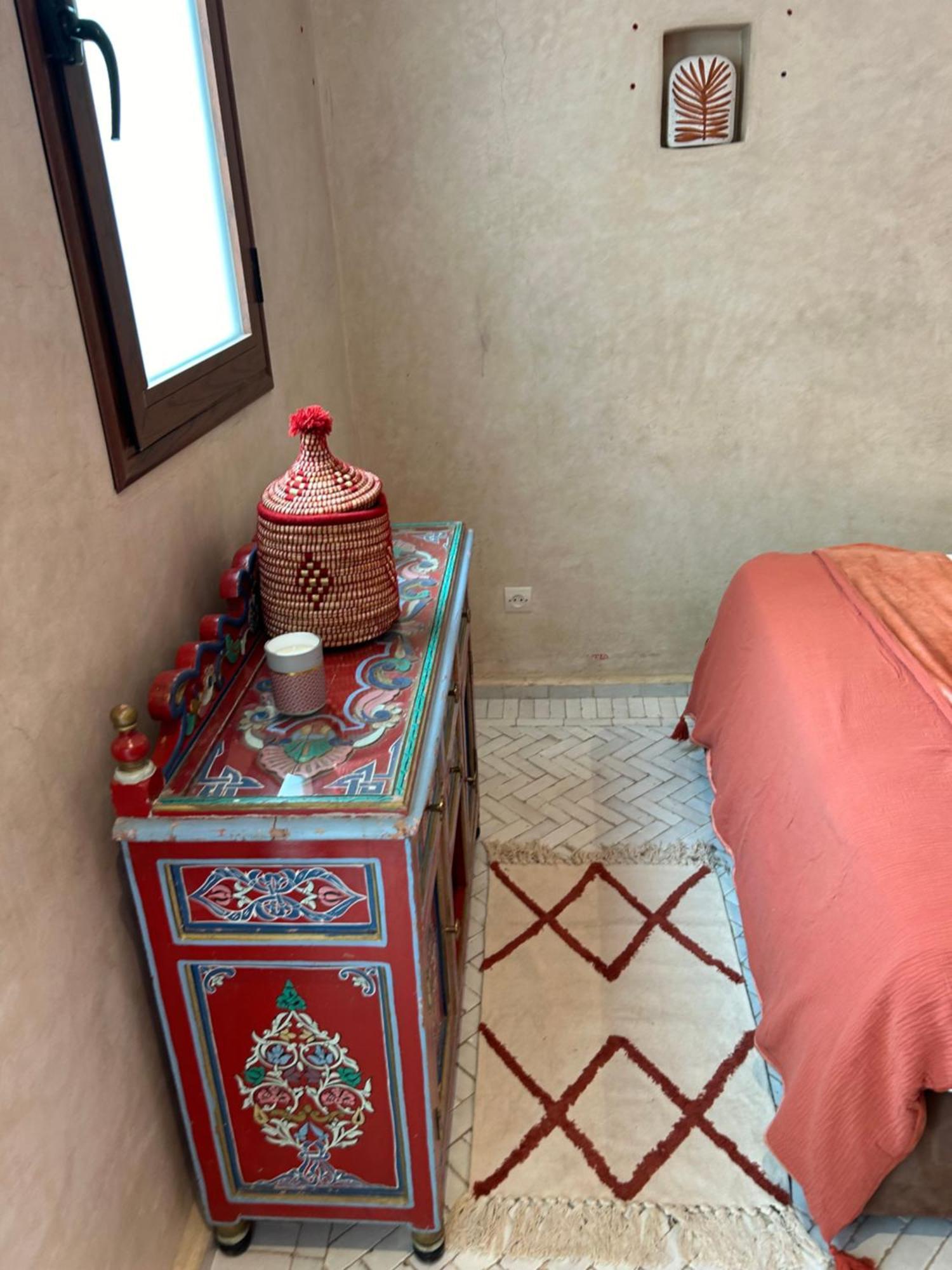 Riad Amazing Amazigh Avec Jacuzzi Petit Dejeuner Compris Avec Aussi Chambres Familiales Pres De La Place Jemaa El Fna Marrakesch Exterior foto