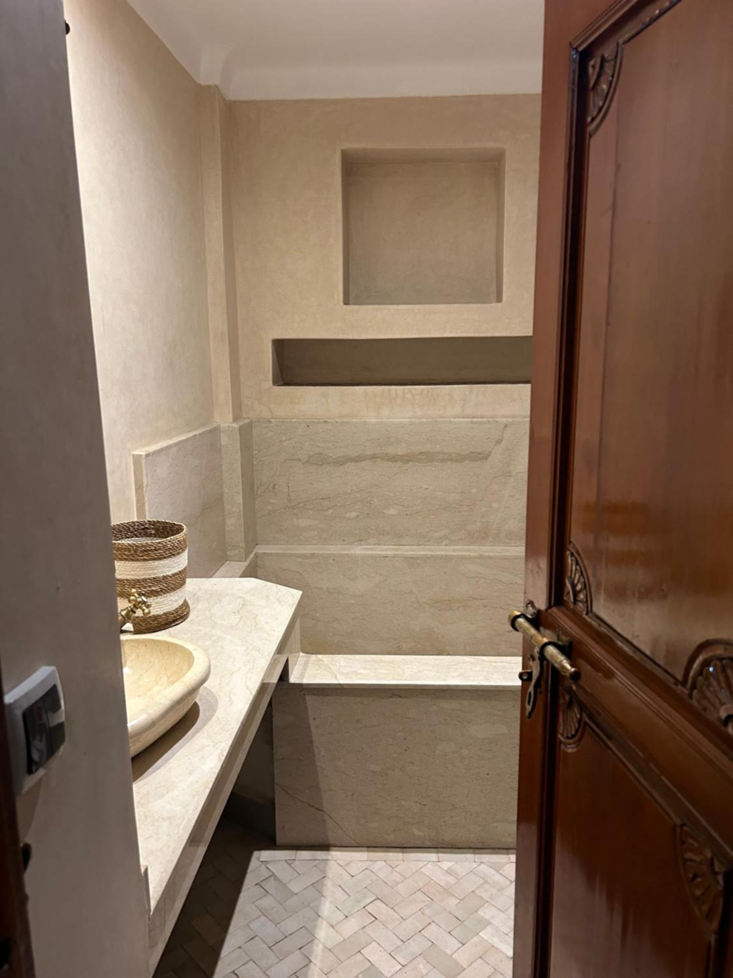Riad Amazing Amazigh Avec Jacuzzi Petit Dejeuner Compris Avec Aussi Chambres Familiales Pres De La Place Jemaa El Fna Marrakesch Exterior foto